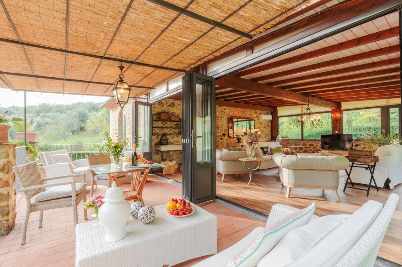 Villa Veranda, A Romantic Farmhouse With Pool Larciano Exterior foto